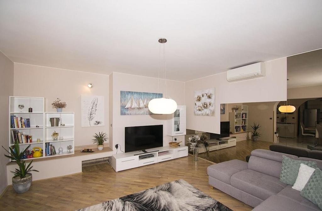 Studio Rosi 1, With Free Public Parking In A Quiet Location Pula